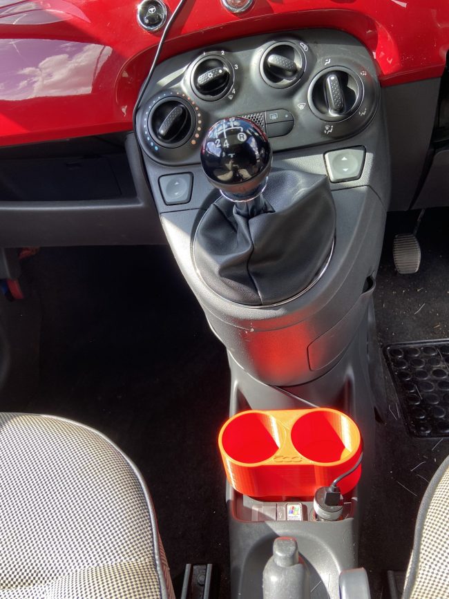 red fiat 500 cup holder