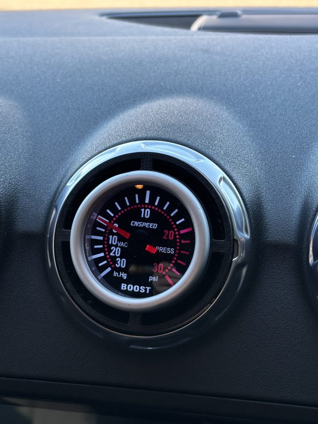 Dial fitted in Dash for Audi 8J TT