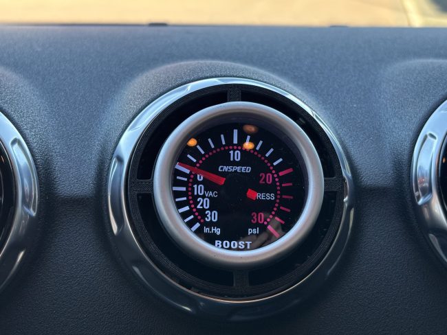 Dial fitted in Dash for Audi 8J TT