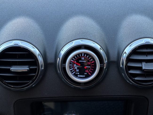 Dial fitted in Dash for Audi 8J TT